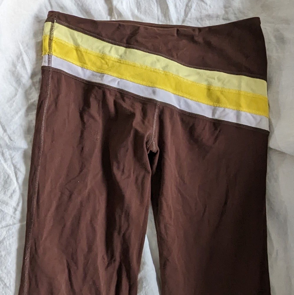 Rare asymmetrical Lululemon Athletica leggings, wide crop, size 8